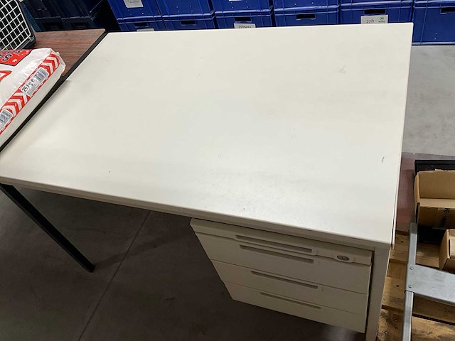 Diverse items - afbeelding 4 van  5