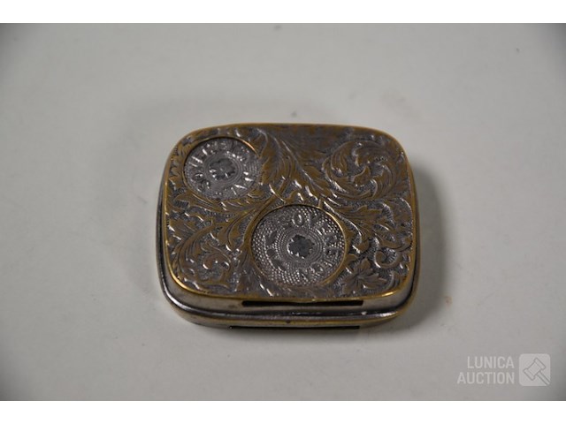 Diverse items - afbeelding 3 van  12