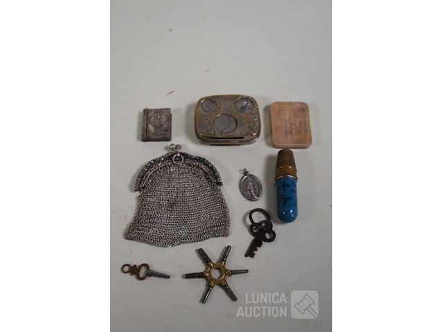 Diverse items - afbeelding 7 van  12