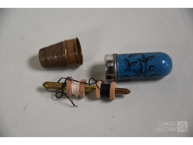 Diverse items - afbeelding 9 van  12