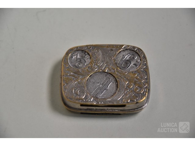 Diverse items - afbeelding 11 van  12