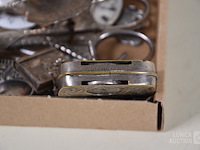 Diverse items - afbeelding 12 van  12