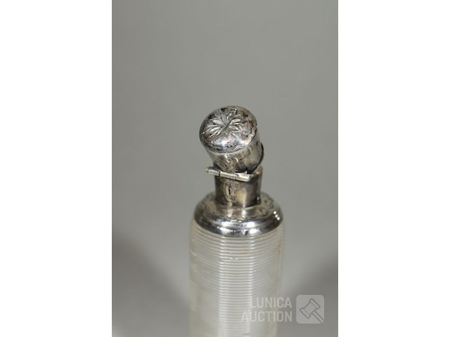 Diverse items - afbeelding 8 van  10