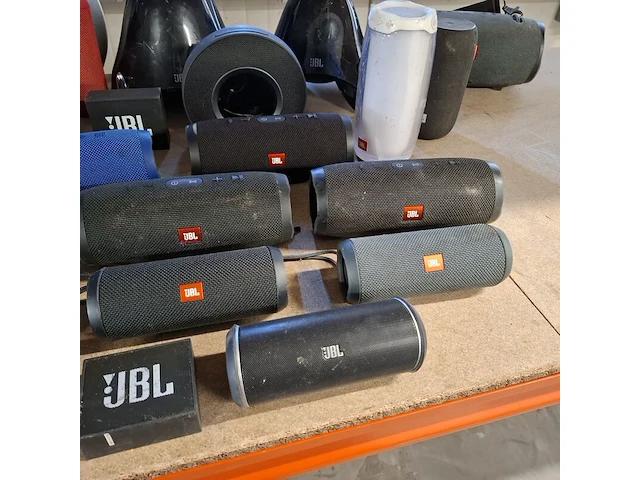 Diverse jbl boxen - afbeelding 2 van  12