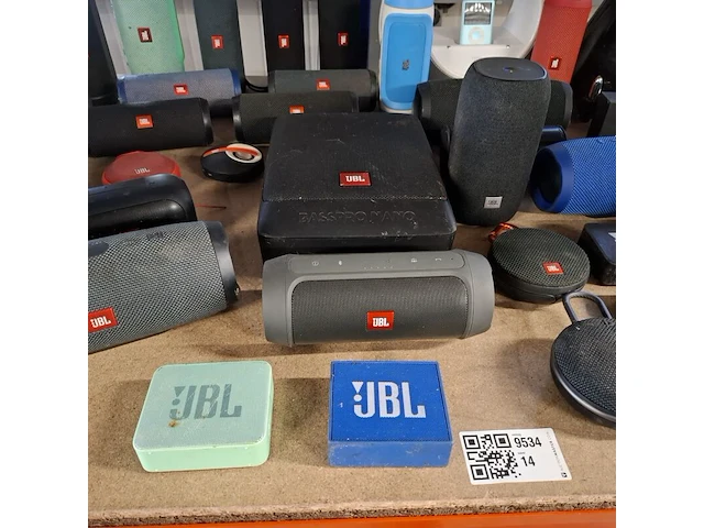 Diverse jbl boxen - afbeelding 11 van  12