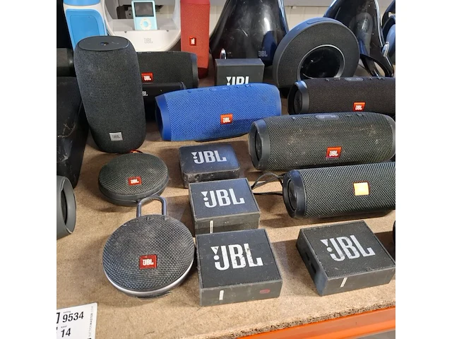 Diverse jbl boxen - afbeelding 12 van  12