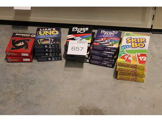 Diverse kaartspellen w.o. skip bo, phase 10 en uno, 18 stuks. - afbeelding 2 van  2