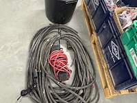 Diverse kabel en krachtstroomstekkers - afbeelding 1 van  4