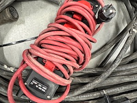 Diverse kabel en krachtstroomstekkers - afbeelding 3 van  4