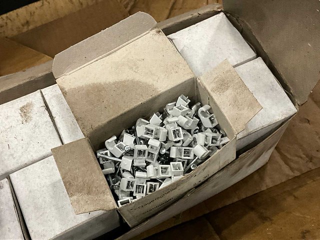 Diverse kabelbevestigingen - afbeelding 7 van  9