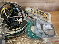 Diverse kabels & connectors - afbeelding 3 van  4