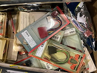 Diverse kabels en adapters - afbeelding 4 van  5