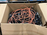 Diverse kabels in palletdoos - afbeelding 1 van  3