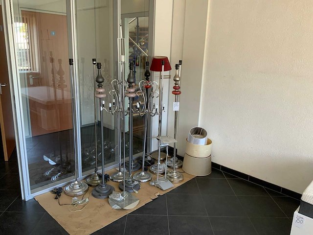 Diverse kamerlampen (14x) - afbeelding 1 van  4