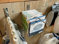 Diverse kampeertoebehoren - afbeelding 3 van  17