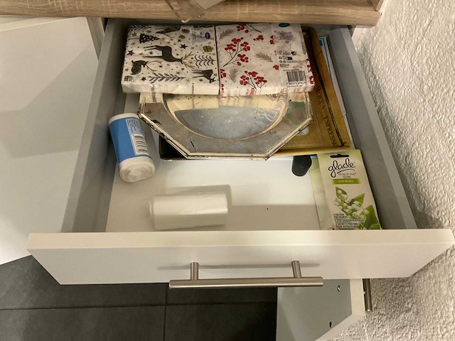 Diverse kantine-inventaris - afbeelding 11 van  12