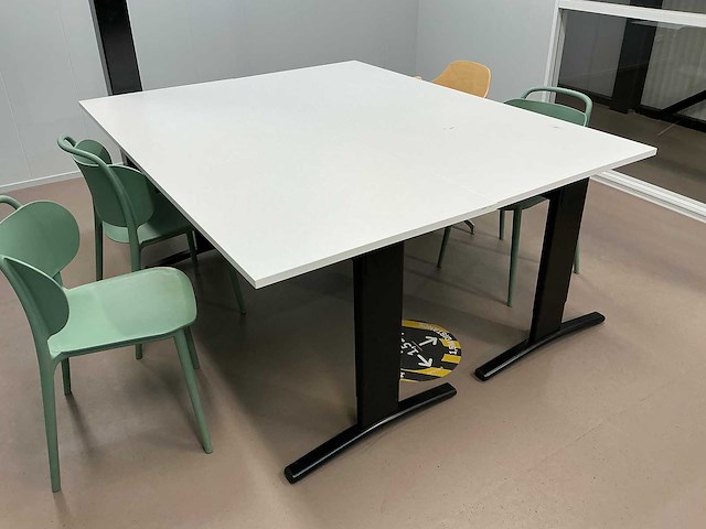 Diverse kantine inventaris - afbeelding 2 van  2