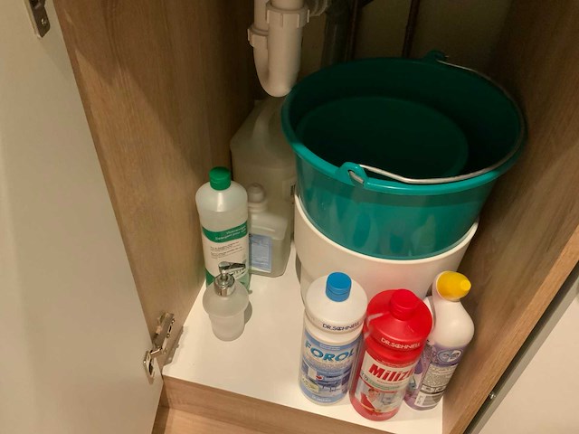 Diverse kantine-inventaris - afbeelding 3 van  13