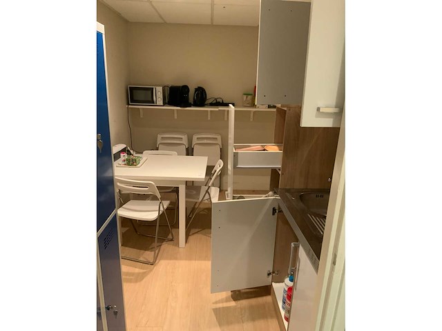 Diverse kantine-inventaris - afbeelding 4 van  13