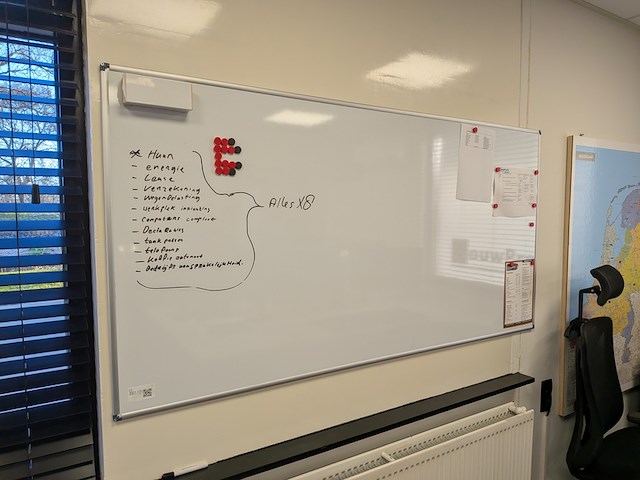 Diverse kantoor items - afbeelding 4 van  8