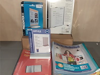 Diverse kantoorartikelen oa 4x opus2, diverse mappen (d1903)