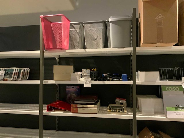 Diverse kantoorartikelen - afbeelding 1 van  6