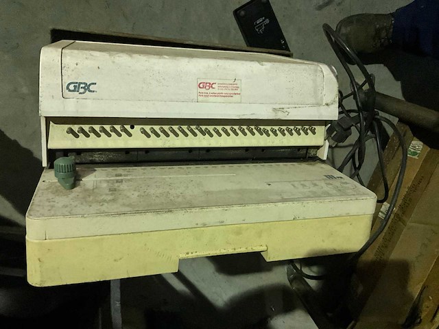 Diverse kantoorartikelen - afbeelding 6 van  7