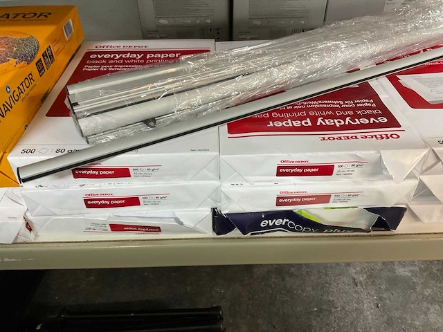 Diverse kantoorartikelen - afbeelding 5 van  17