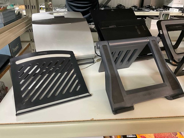 Diverse kantoorartikelen - afbeelding 13 van  17