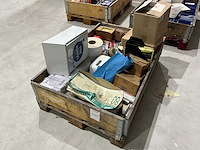 Diverse kantoorartikelen - afbeelding 1 van  10