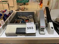 Diverse kantoorartikelen - afbeelding 4 van  6