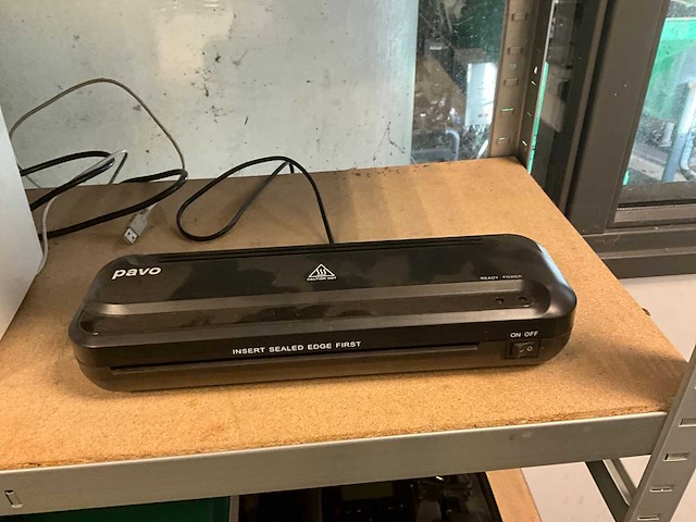 Diverse kantoorbenodigdheden - afbeelding 4 van  7