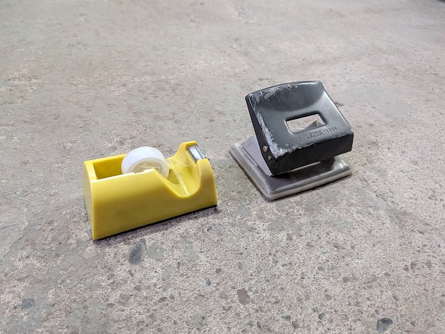 Diverse kantoorbenodigdheden - afbeelding 5 van  7