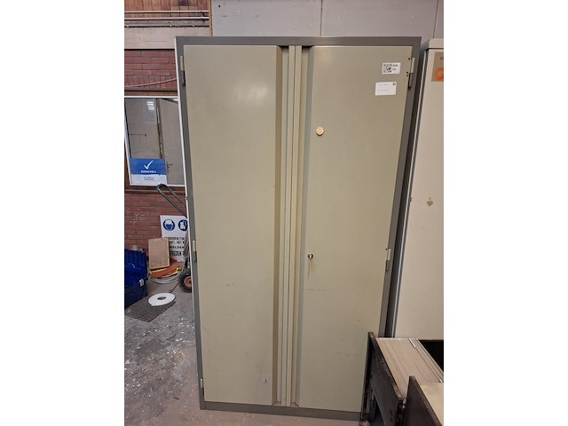 Diverse kantoorbenodigdheden - afbeelding 2 van  5