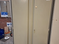 Diverse kantoorbenodigdheden - afbeelding 2 van  5