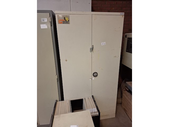 Diverse kantoorbenodigdheden - afbeelding 3 van  5