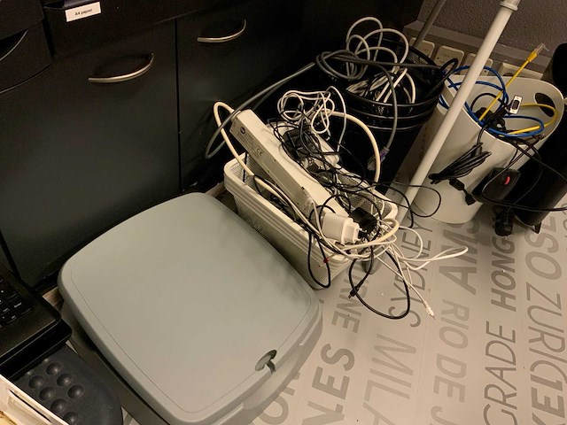 Diverse kantoorgerei - afbeelding 14 van  14