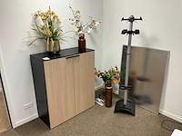 Diverse kantoorinventaris en decoratie - afbeelding 1 van  6