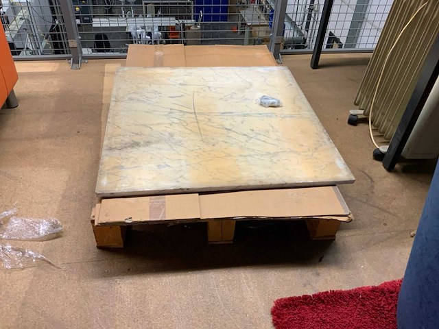 Diverse kantoorinventaris en stellingen - afbeelding 3 van  13