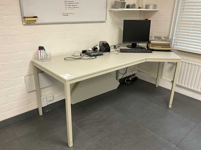 Diverse kantoorinventaris - afbeelding 11 van  14