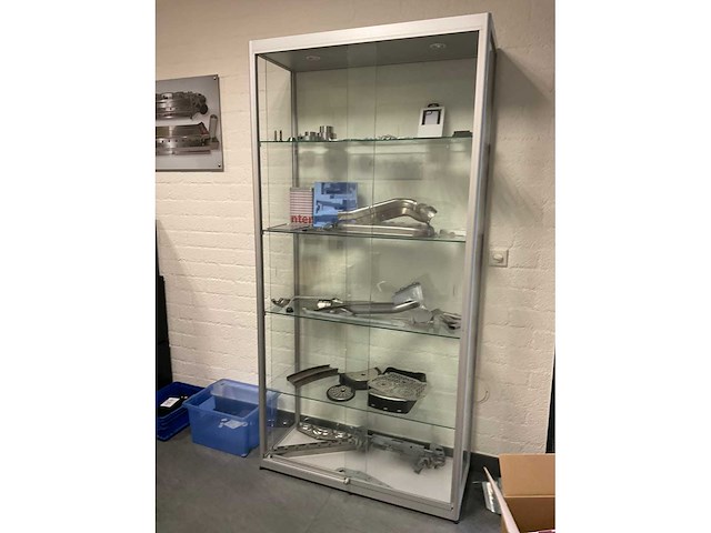 Diverse kantoorinventaris - afbeelding 5 van  9