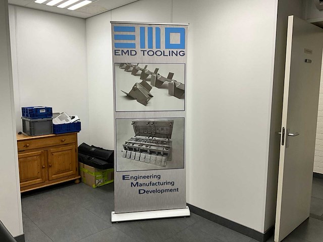 Diverse kantoorinventaris - afbeelding 8 van  8