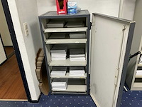 Diverse kantoorinventaris - afbeelding 6 van  14