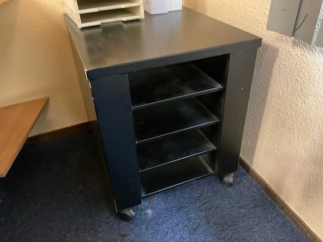 Diverse kantoorinventaris - afbeelding 11 van  11