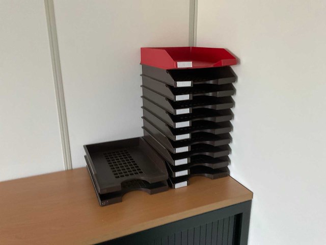 Diverse kantoorinventaris - afbeelding 6 van  7