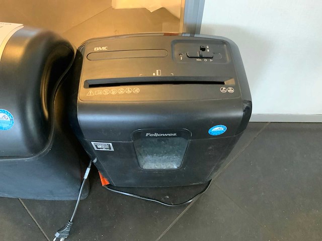 Diverse kantoorinventaris - afbeelding 6 van  7