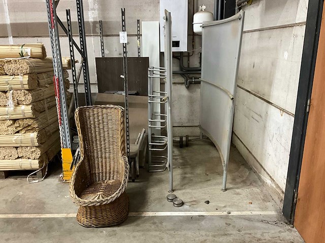 Diverse kantoorinventaris - afbeelding 1 van  4