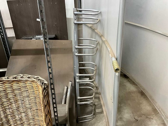 Diverse kantoorinventaris - afbeelding 3 van  4