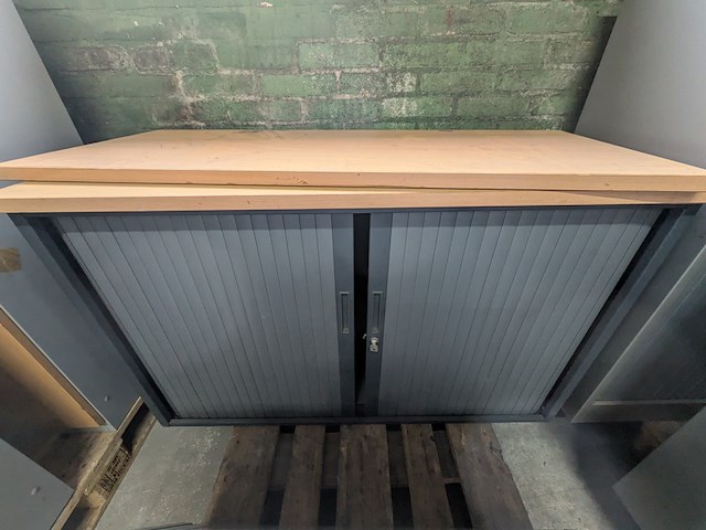 Diverse kantoorinventaris - afbeelding 2 van  29