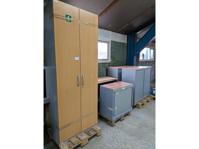 Diverse kantoorinventaris - afbeelding 5 van  29